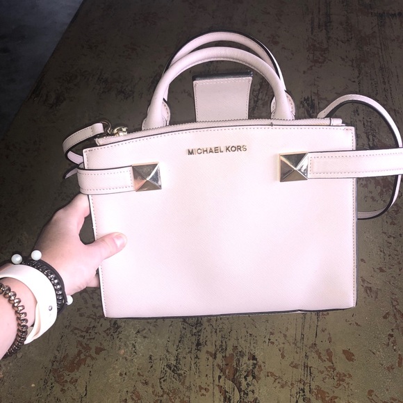 Michael Kors purse - Picture 2 of 4